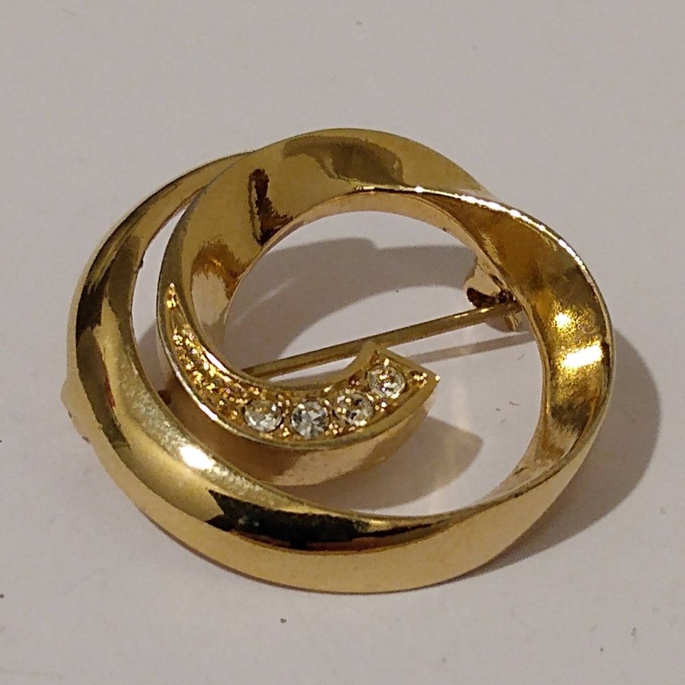 Gold Tone Swirl Brooch Pin Rhinestone Accents
